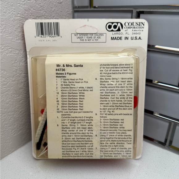 Vintage Christmas Kit Mr and Mrs Santa Beaded Figures Holiday Retro Figurines - Picture 3 of 7